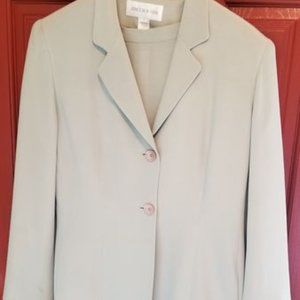 Ladies Spring Suit - Sz 6